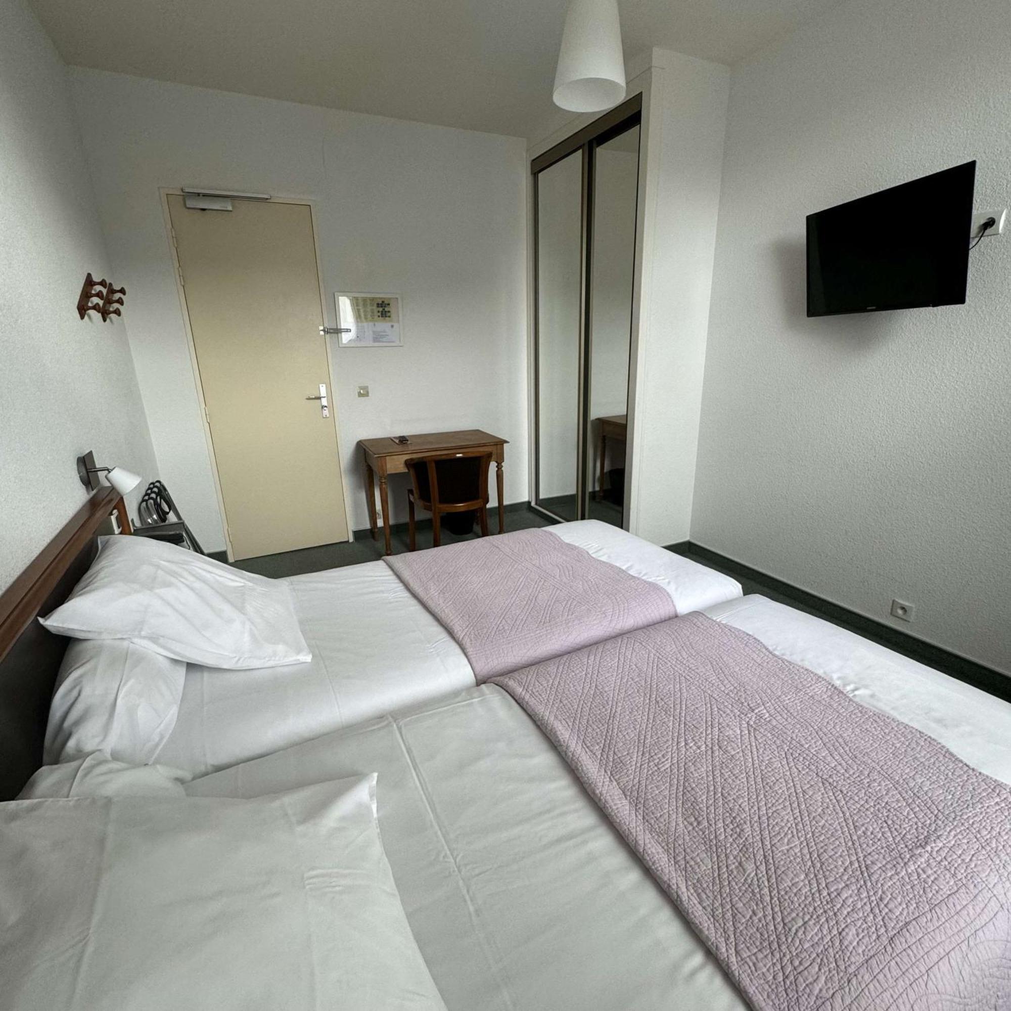 Hotel Brit Confort Bagnoles Normandie 3*